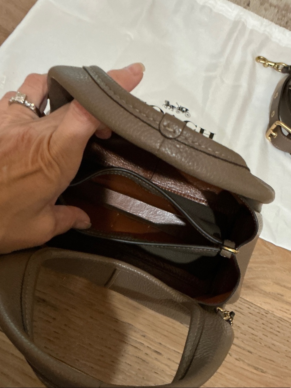 Coach Lana Shoulder Bag 23 in Brass/Dark Stone (style CM545) - Picture 4 of 6